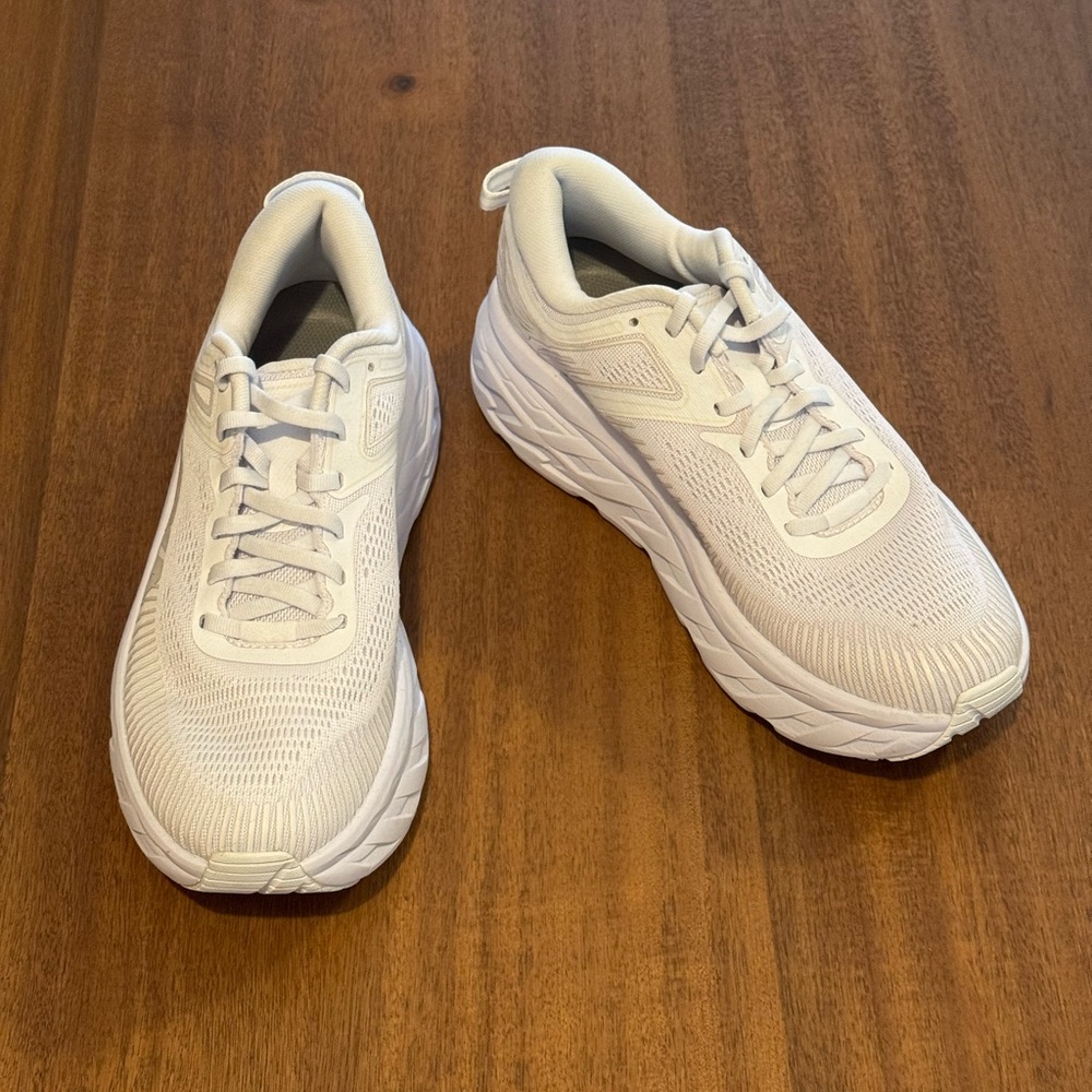 Hoka Bondi 7 Sneakers